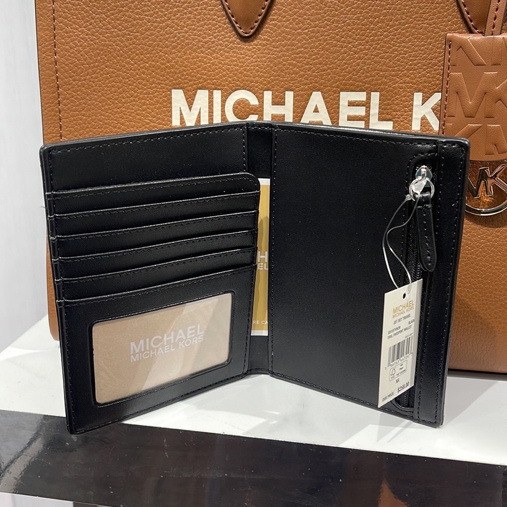 Michael Kors Jet Set Travel Passport Wallet
Black Signature/Silver-Tone Hardware - Picture 4 of 16